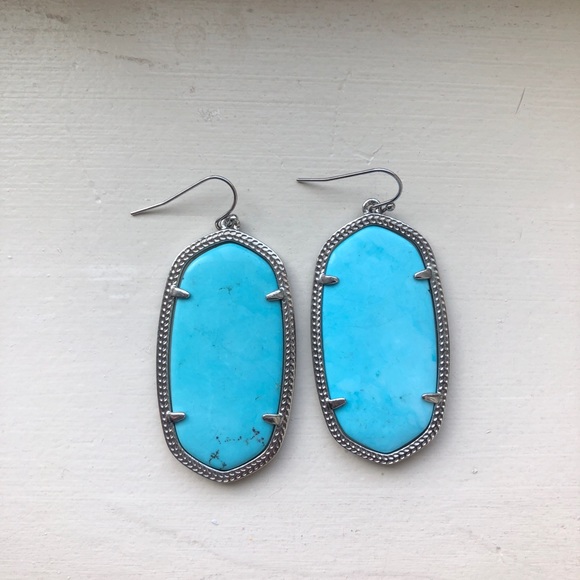 Kendra Scott Jewelry - Kendra Scott Danielle earrings Kendra Scott Jewelry - Kendra Scott Danielle earrings